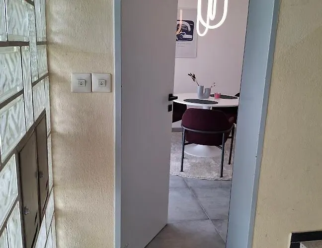 Apartman Neu Renoviertes Mit Traumaussicht & Pur